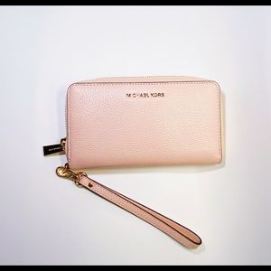 Michael Kors Wristlet Wallet